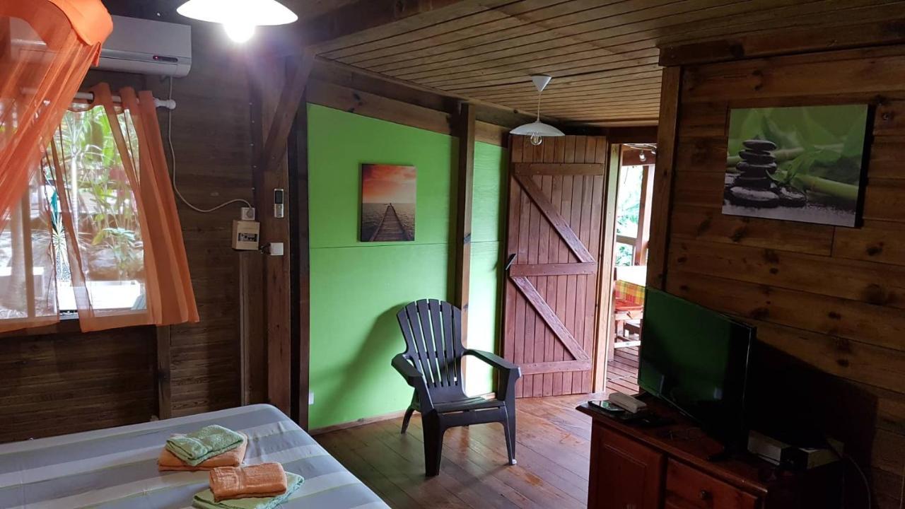 Gites Les Lodges Des Hauts De Deshaies Bungalow Barbade מראה חיצוני תמונה